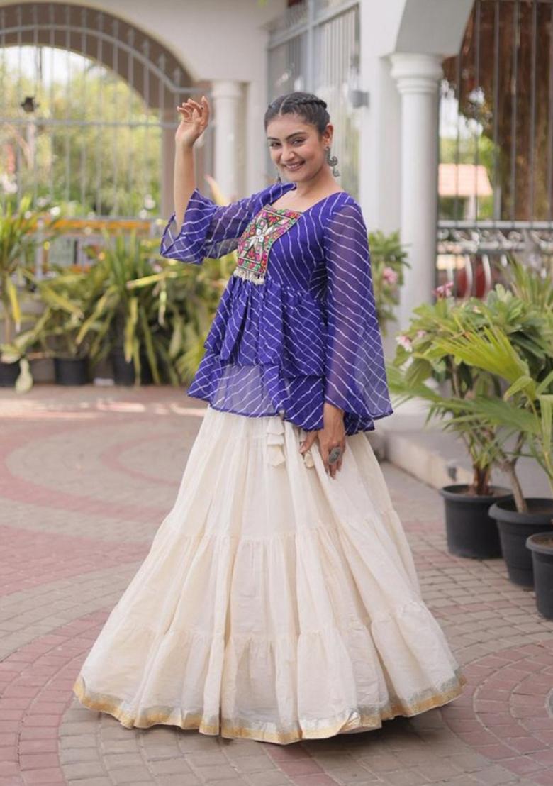 White Lehariya Cotton Chaniya Choli Set For Navratri And Garba - Indya