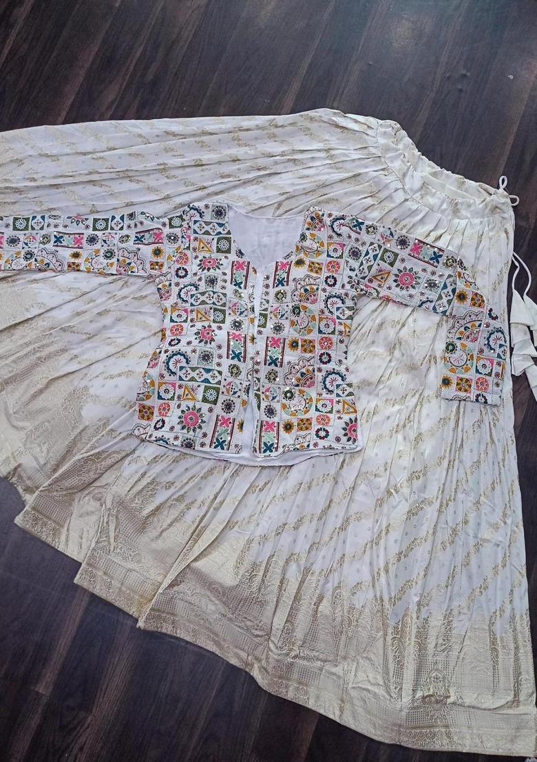 White Embroidery Viscose Chaniya Choli Set For Navratri And Garba - Indya