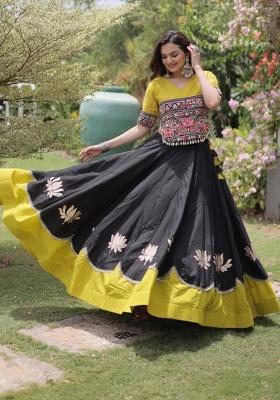 Black Mirror Work Silk Chaniya Choli Set For Navratri And Garba