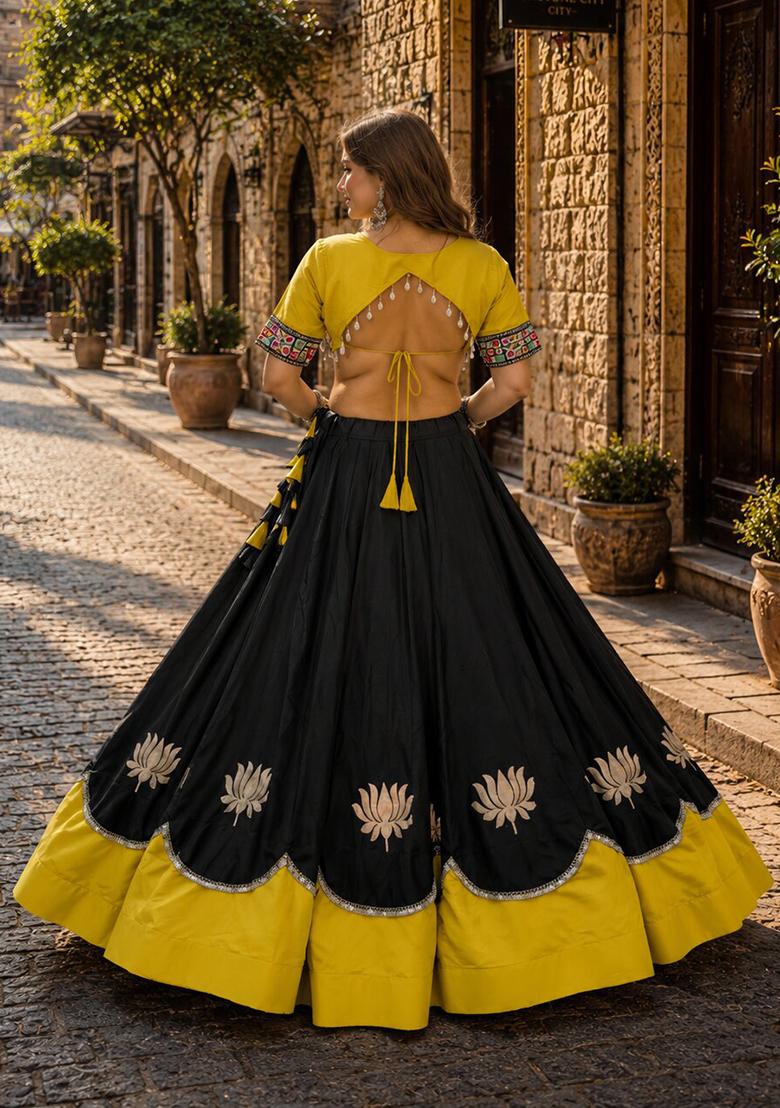 Black Mirror Work Silk Chaniya Choli Set For Navratri And Garba - Indya