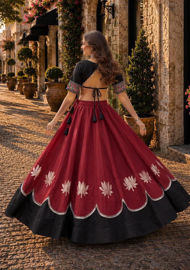 Red Mirror Work Silk Chaniya Choli Set For Navratri And Garba - Indya