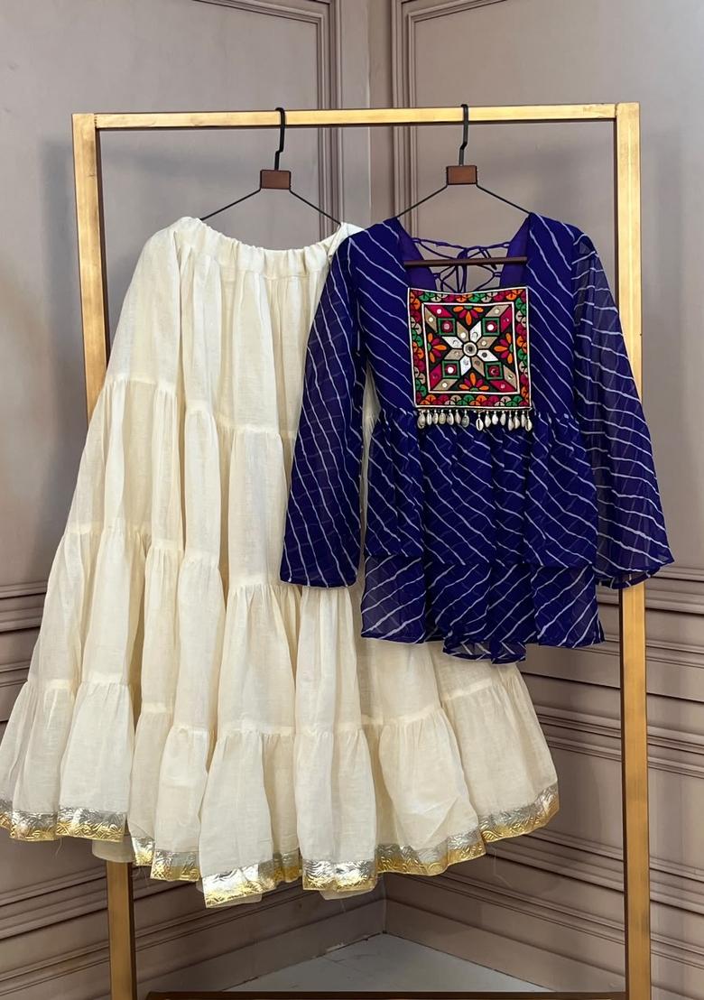 Blue And Off White Kutchi Work Cotton Chaniya Choli Set For Navratri And Garba - Indya