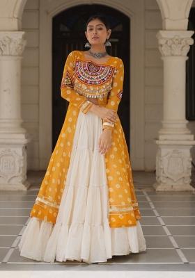 Yellow And Off White Kutchi Work Cotton Chaniya Choli Set For Navratri And Garba