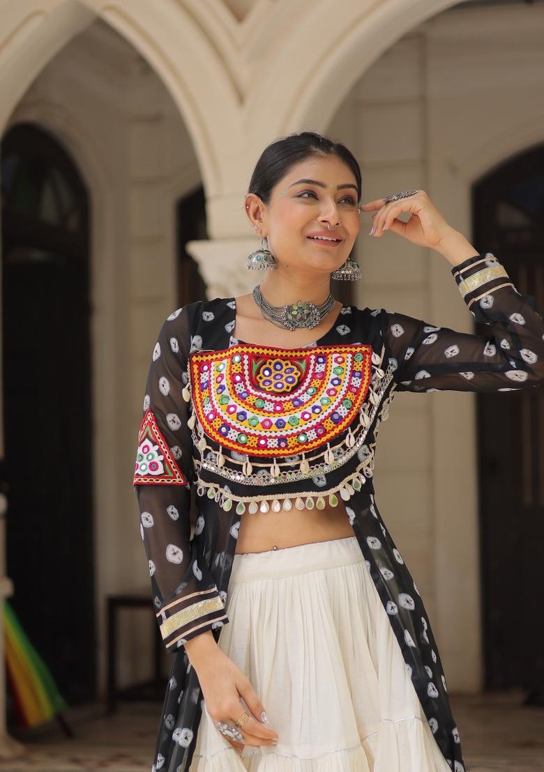 Black And Off White Kutchi Work Cotton Chaniya Choli Set For Navratri And Garba - Indya