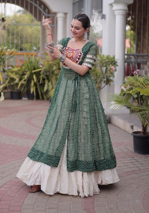 Green Patch Cotton Chaniya Choli Set For Navratri And Garba