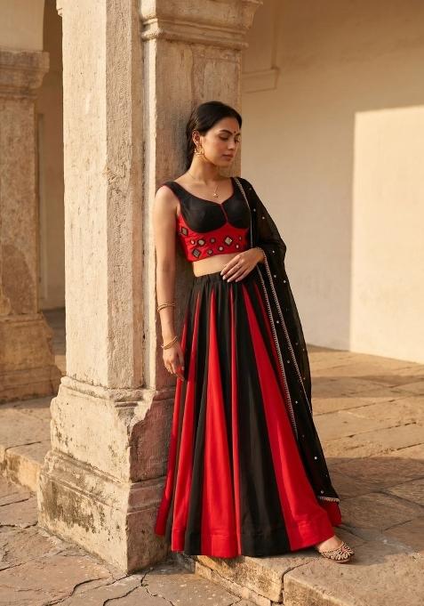 Red Plain Cotton Chaniya Choli Set For Navratri And Garba