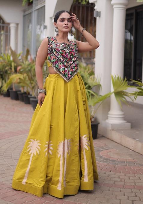 Olive Green Embroidered Roman Chaniya Choli Set For Navratri And Garba