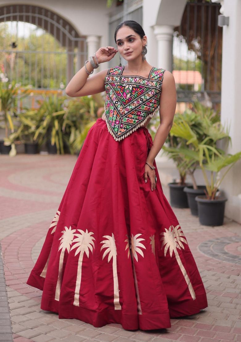 Maroon Embroidered Roman Chaniya Choli Set For Navratri And Garba - Indya