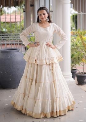 White Lace Work Cotton Chaniya Choli Set For Navratri And Garba