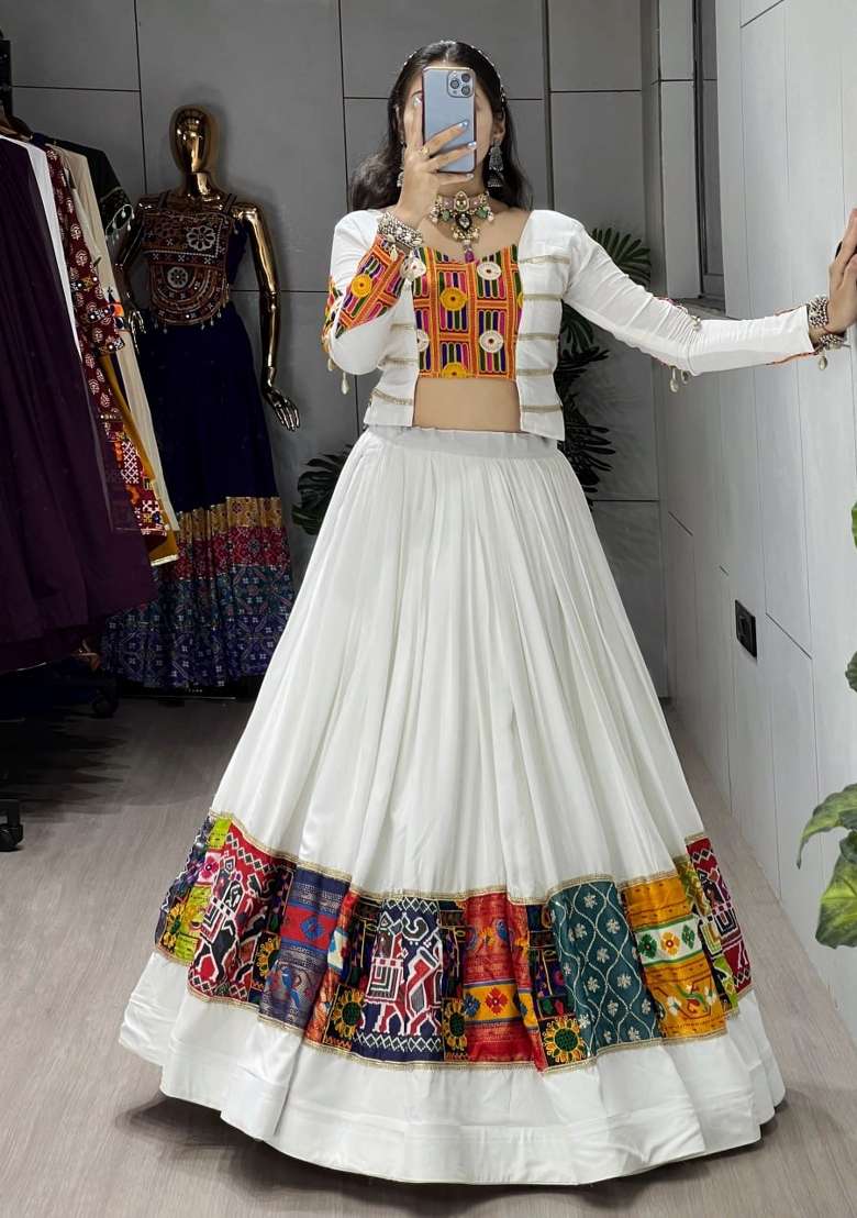 White Navratri Cotton Lehenga Set with Printed for Diwali | Wedding & Festive Wear - Indya
