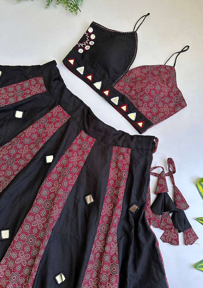 Magenta And Black Mirror Work Cotton Navratri Lehenga Set - Indya