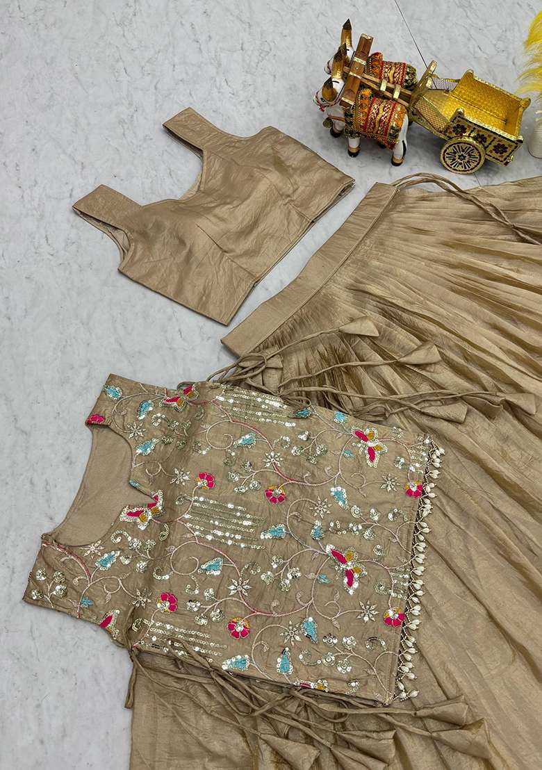 Cream Embroidery Gold Crush Navratri Lehenga Set - Indya