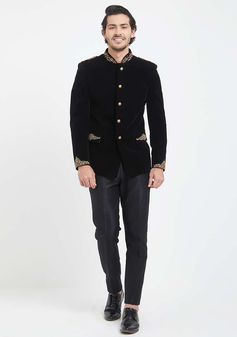 Black Embroidered Velvet Kurta Set For Men - Indya