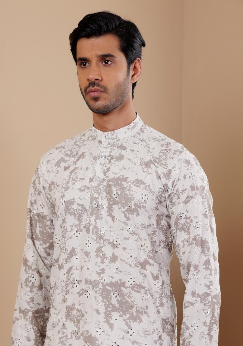 Paste Green Embroidered Viscose Kurta For Men - Indya