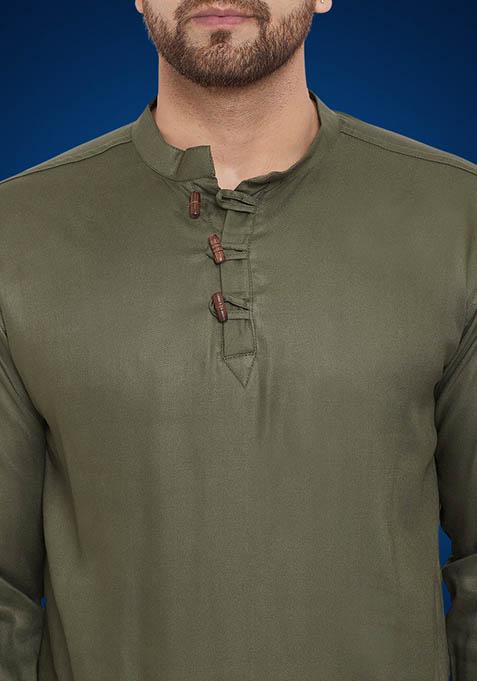 Green Solid Cotton Kurta For Men