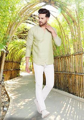 Green Solid Cotton Kurta For Men