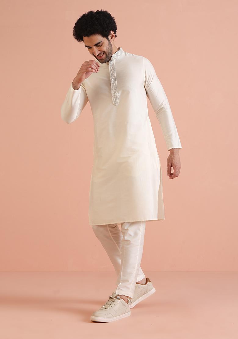 Off White Solid Cotton Kurta Set For Men