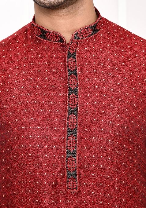 Maroon Polka Dot Cotton Blend Kurta For Men
