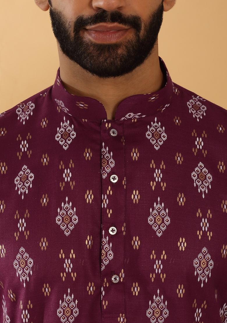 Maroon Geometric Cotton Blend Kurta For Men