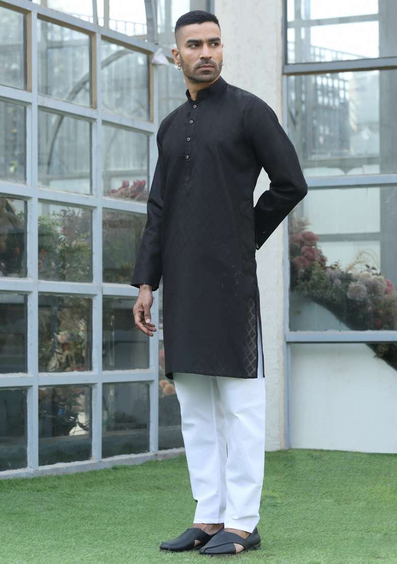 Black Woven Design Cotton Blend Kurta For Men - Indya