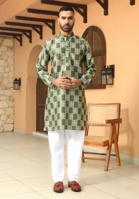 Mehendi Green Batik Silk Blend Kurta For Men