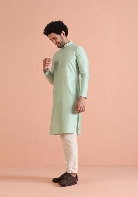 Green Solid Cotton Blend Kurta For Men