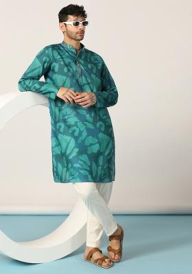 Green Embroidered Cotton Kurta Set For Men