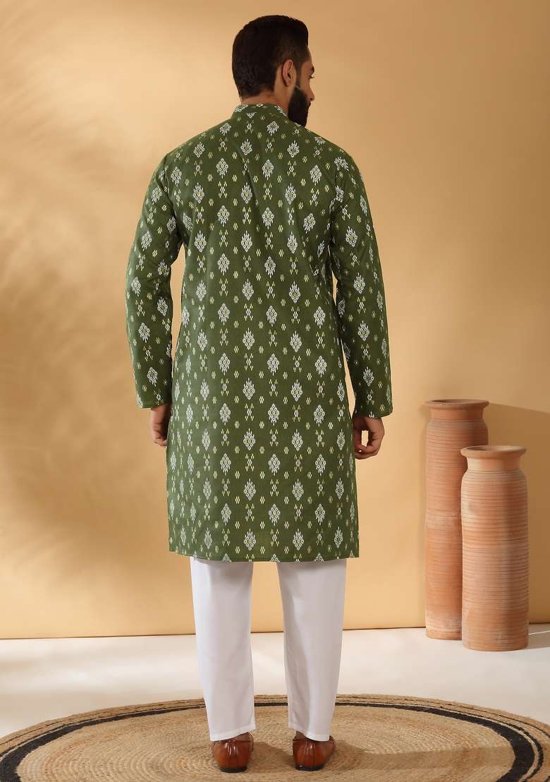 Green Printed Cotton Blend Kurta Set For Men - Indya