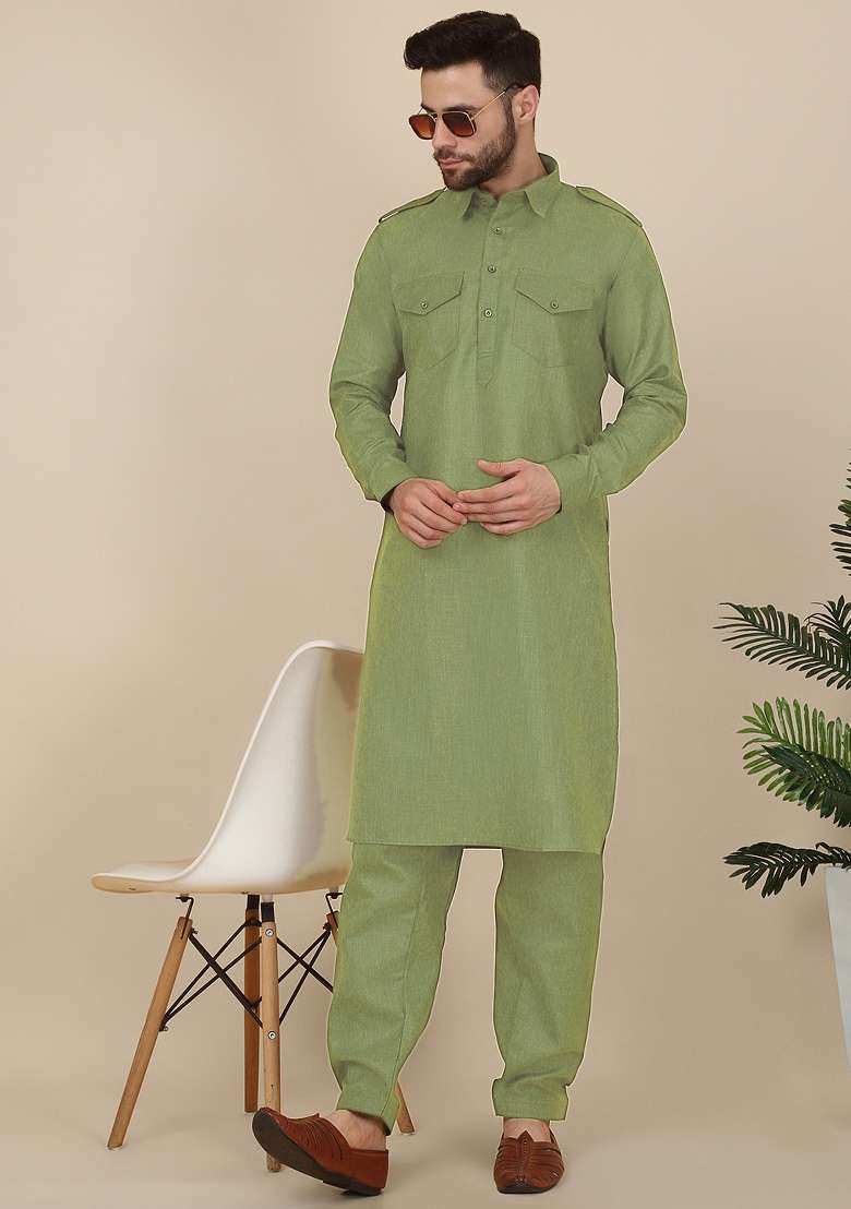 Green Solid Cotton Blend Kurta Set For Men - Indya