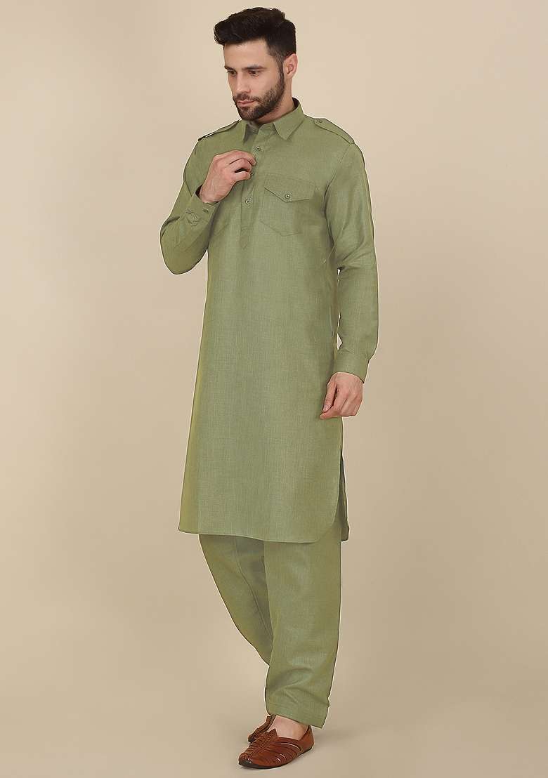 Green Solid Cotton Blend Kurta Set For Men - Indya