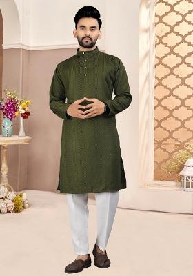 Green Embroidered Cotton Kurta With Pyjama For Men