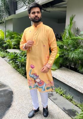 Yellow Digital Print Cotton Kurta With Pyjama For Men