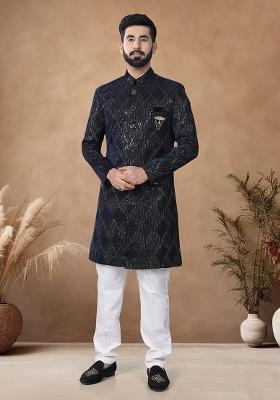 Blue Thread Embroidery Velvet Kurta Set For Men