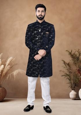 Blue Thread Embroidery Velvet Kurta Set For Men