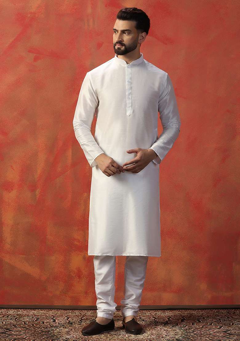 White Solid Silk Blend Kurta For Men - Indya