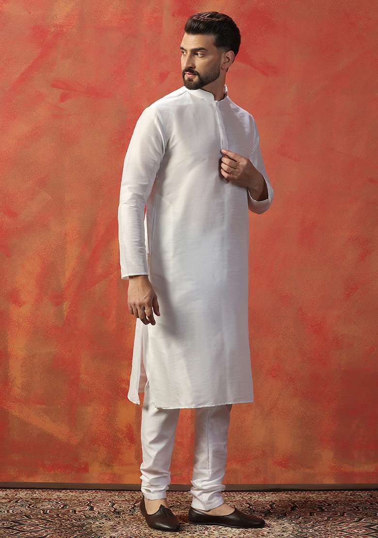 White Solid Silk Blend Kurta For Men - Indya