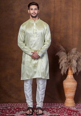 Green Solid Blended Kurta For Men
