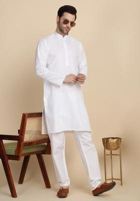 White Solid Cotton Blend Kurta For Men