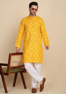 Yellow Printed Cotton Blend Kurta For Men