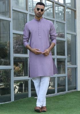 Mauve Solid Cotton Blend Kurta Set For Men