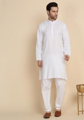 White Solid Cotton Blend Kurta Set For Men