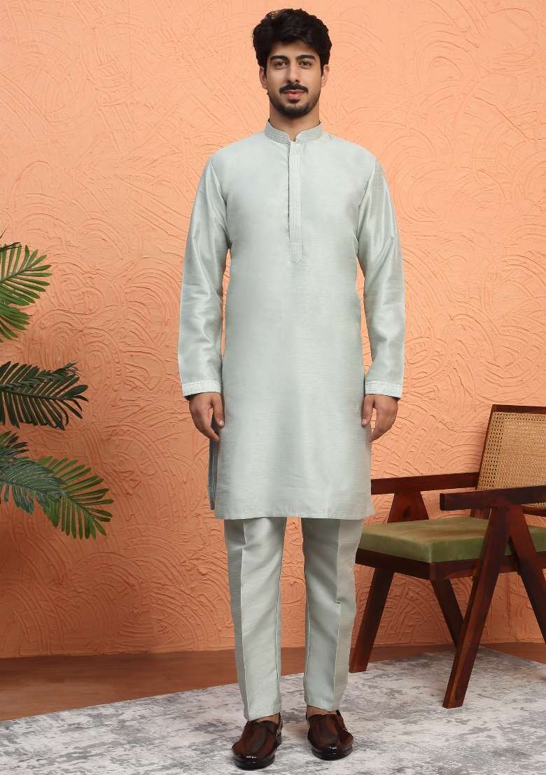 Green Embroidered Silk Blend Kurta Set For Men - Indya