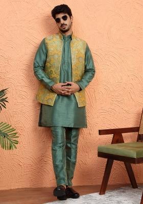 Green Paisley Silk Blend Kurta Set For Men