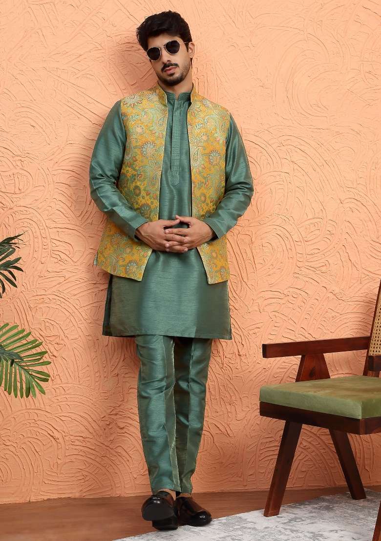Green Paisley Silk Blend Kurta Set For Men - Indya