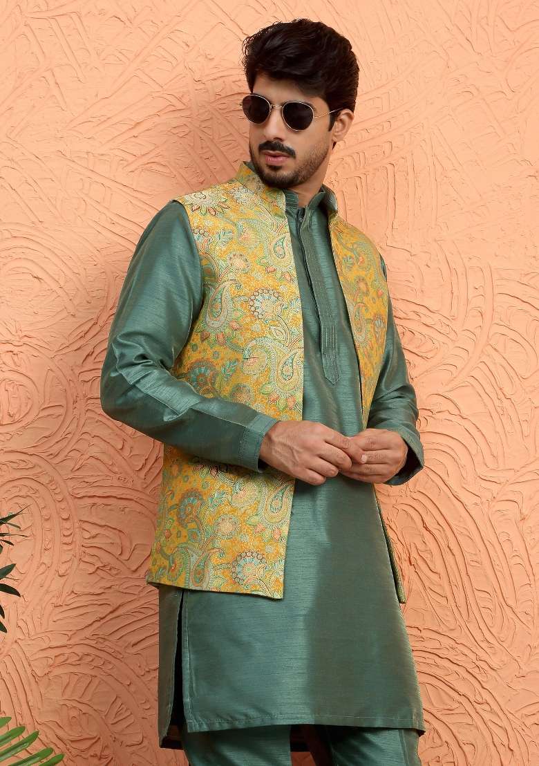 Green Paisley Silk Blend Kurta Set For Men - Indya
