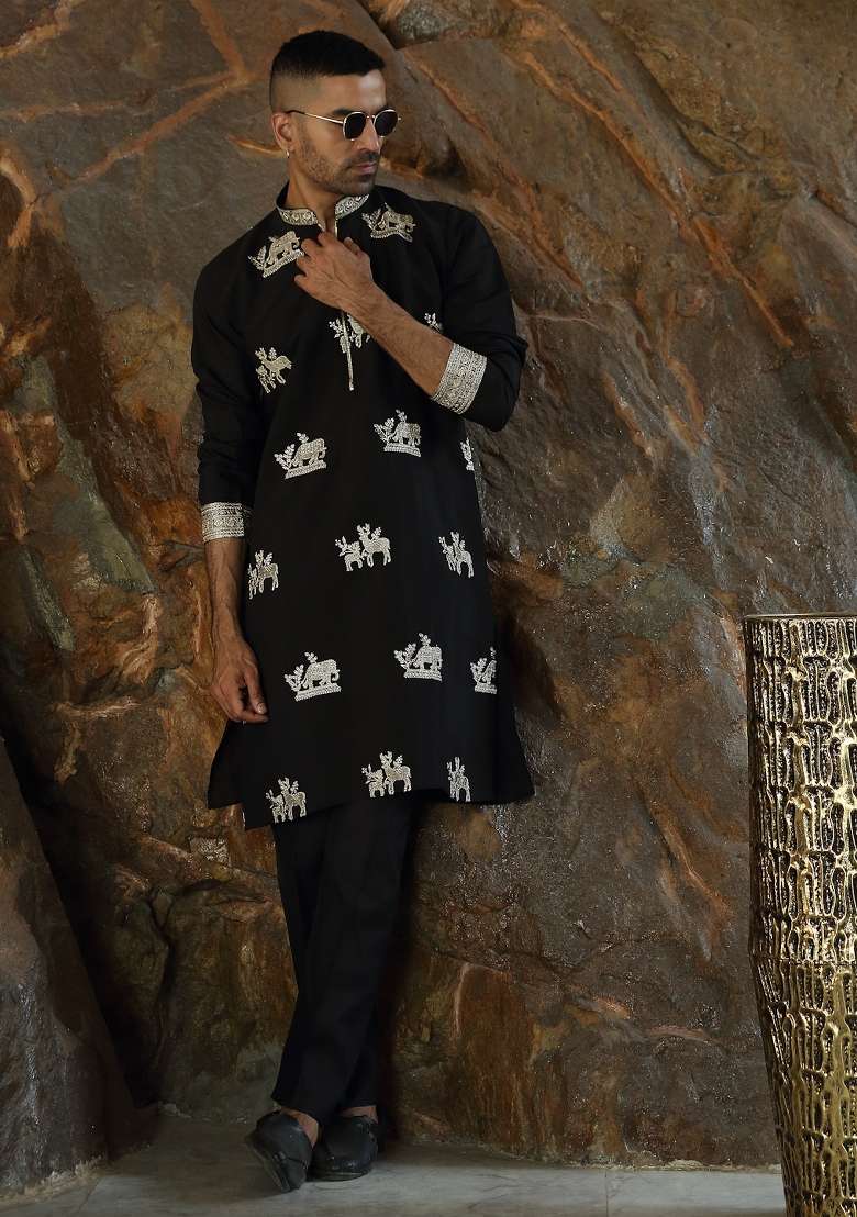 Black Embroidered Silk Blend Kurta Set For Men - Indya