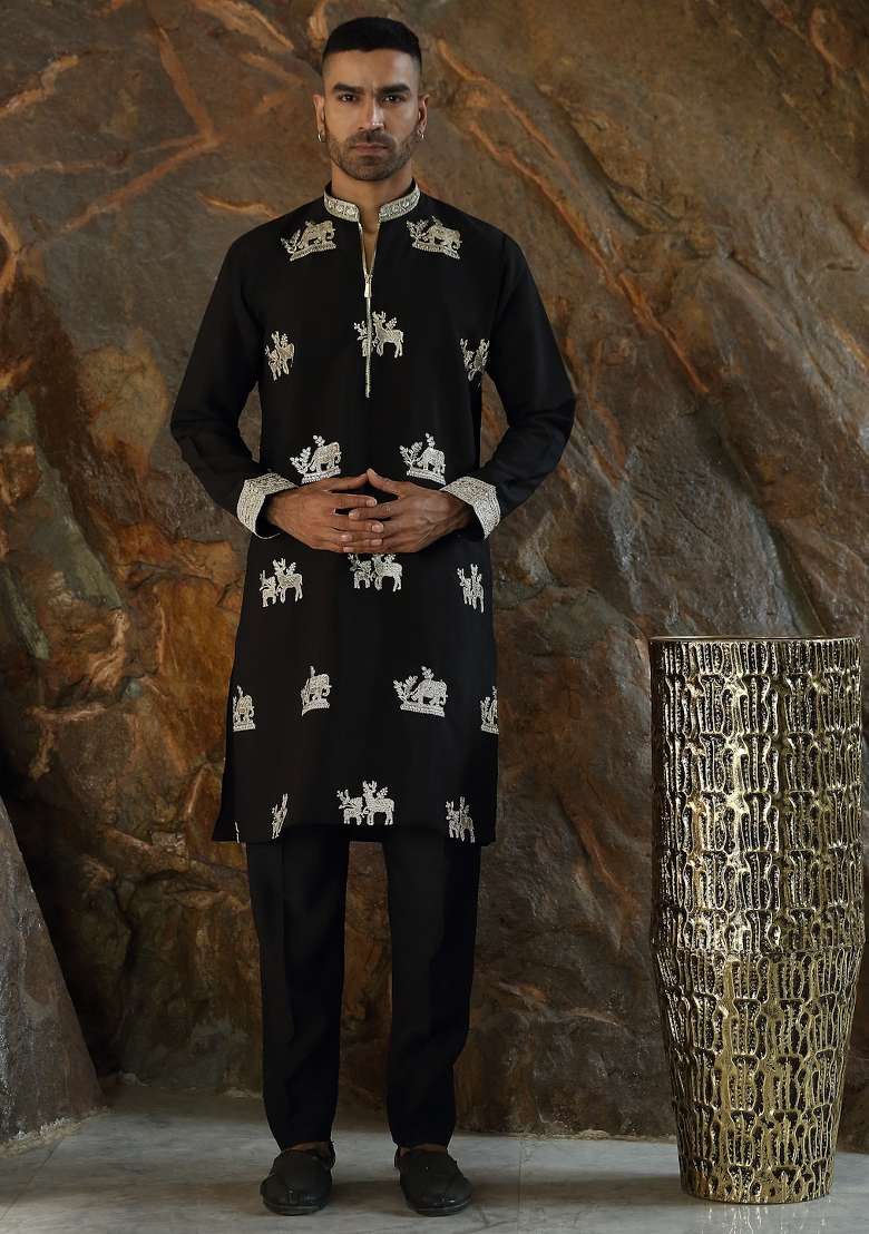 Black Embroidered Silk Blend Kurta Set For Men - Indya