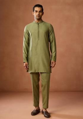 Green Solid Silk Blend Kurta For Men