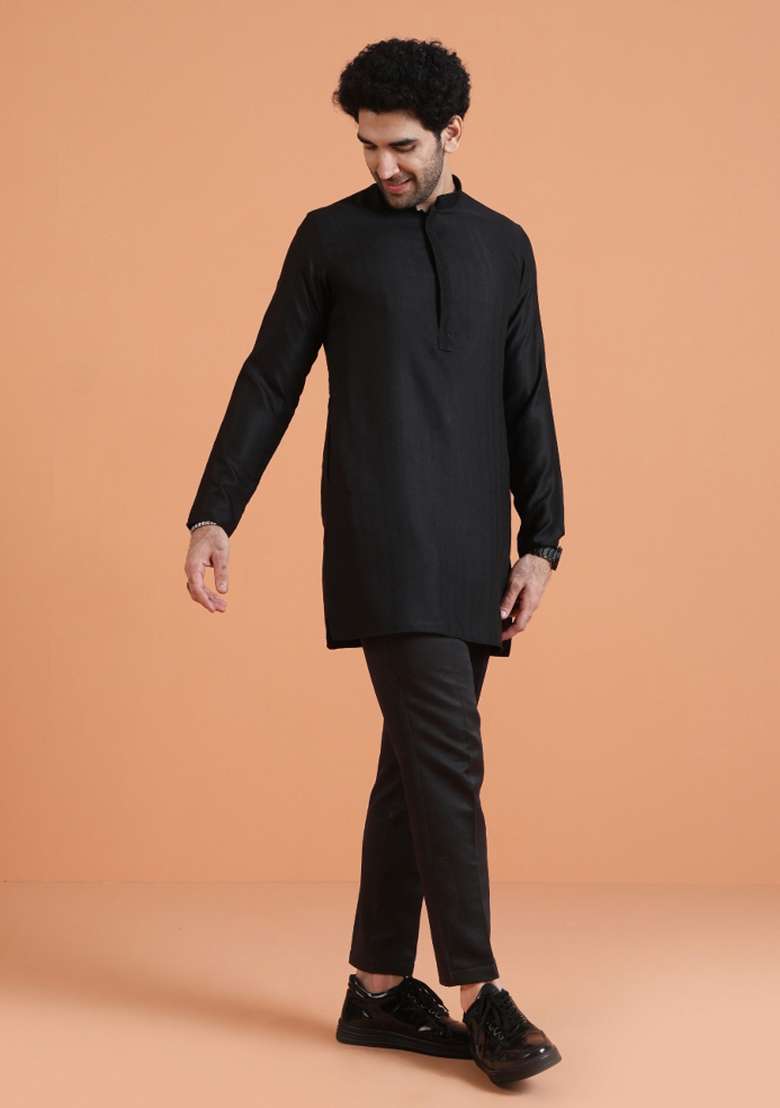 Black Solid Silk Blend Kurta For Men - Indya