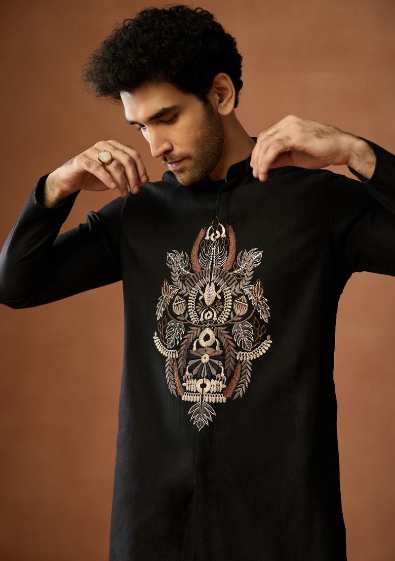 Black Embroidered Silk Blend Kurta Set For Men - Indya